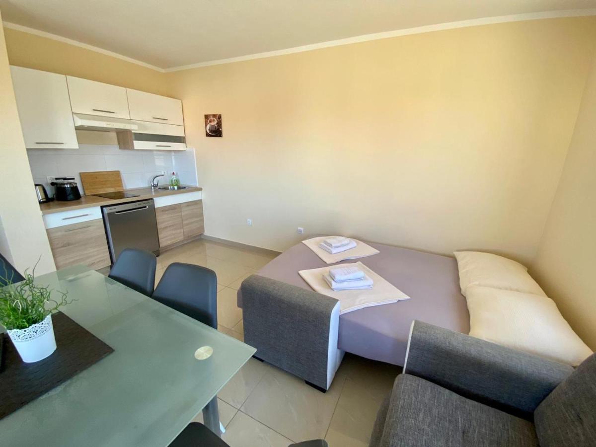 Apartmán Atrium Novalja Exteriér fotografie