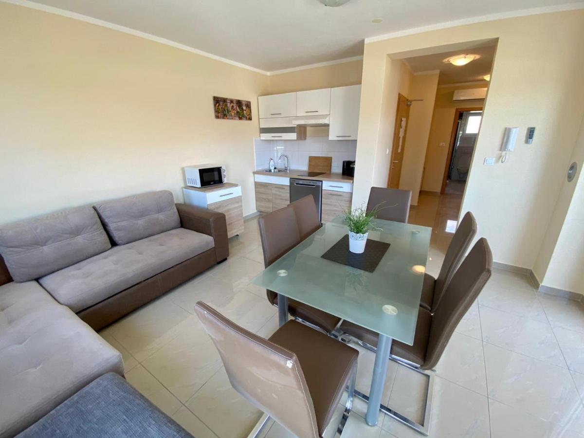 Apartmán Atrium Novalja Exteriér fotografie