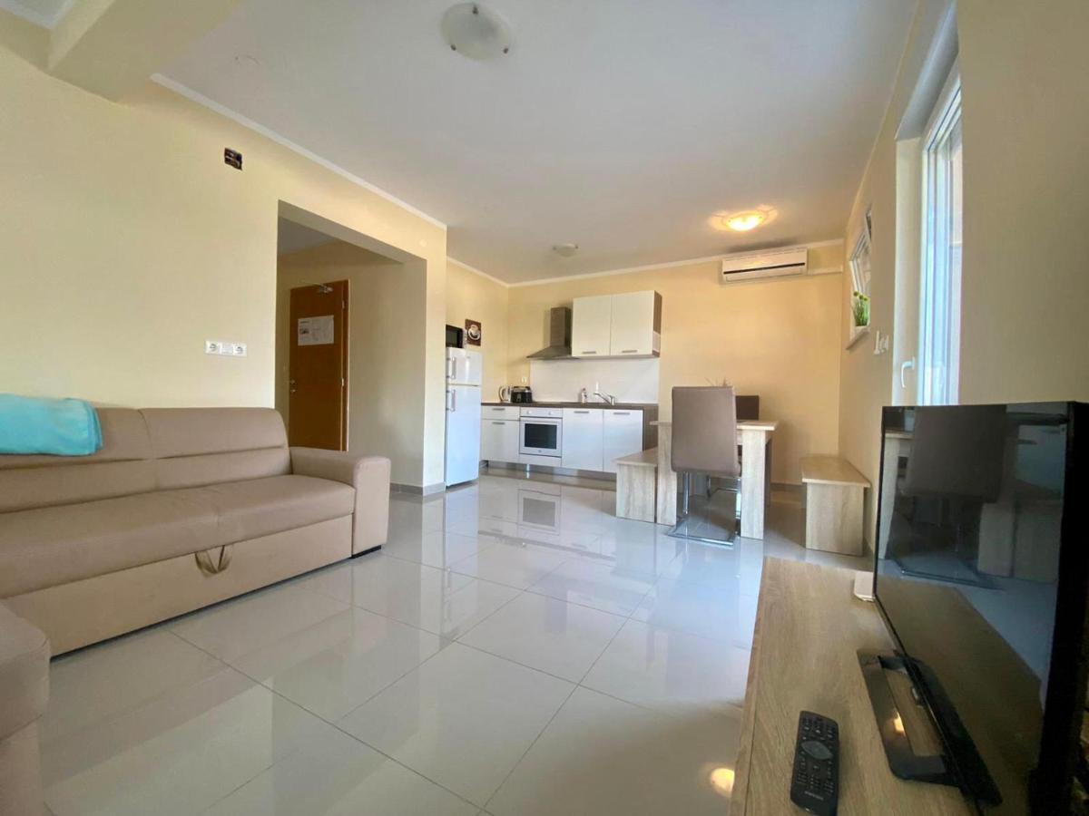 Apartmán Atrium Novalja Exteriér fotografie